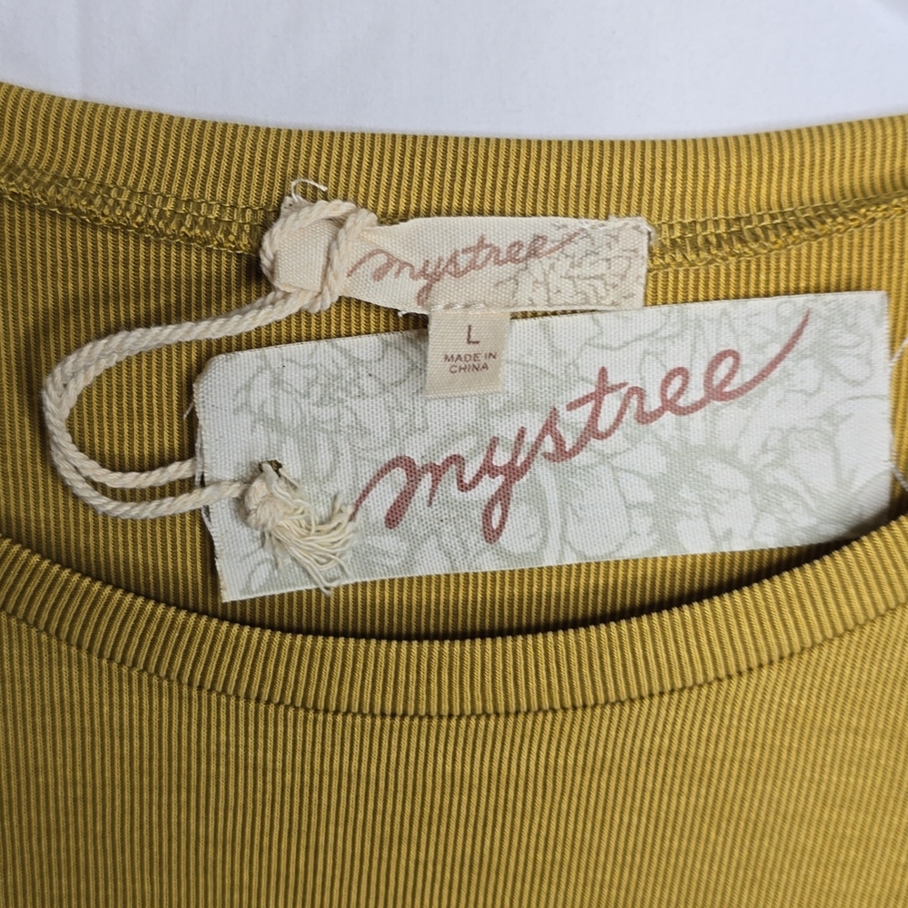 Mystree Mustard Yellow Ruched Lettuce Edge NWT - Picture 2 of 7